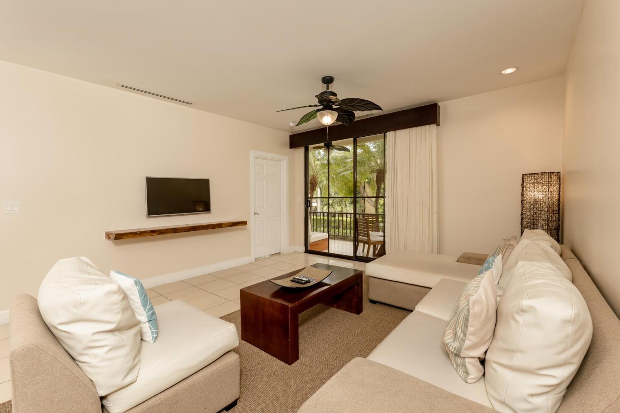 Coco Breeze Private Residence Bagian luar foto