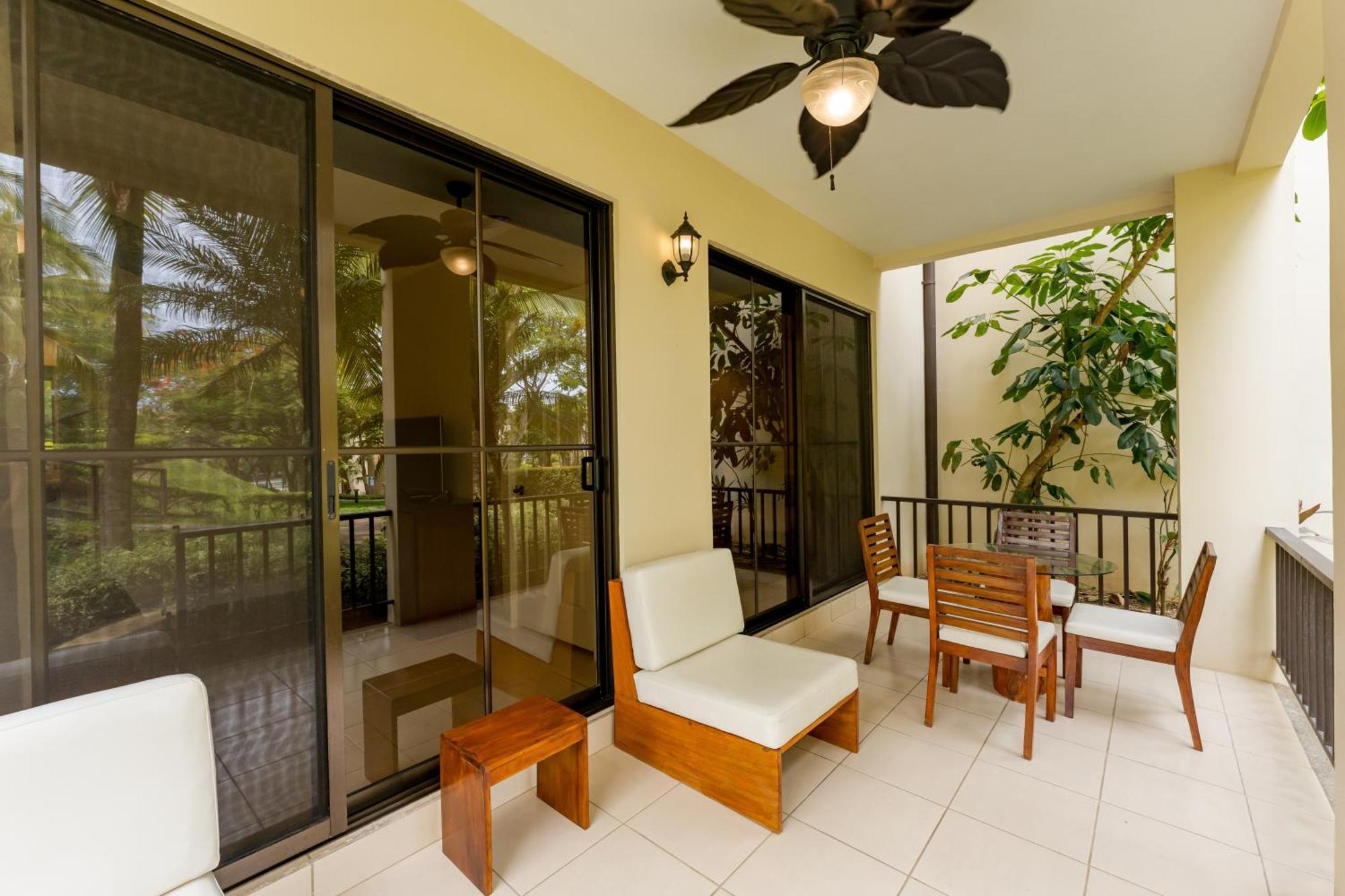 Coco Breeze Private Residence Bagian luar foto