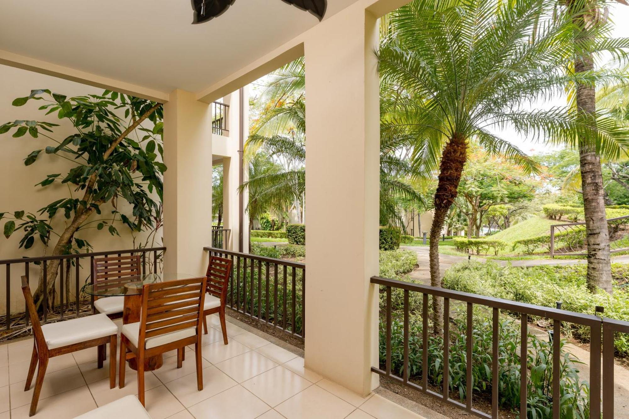 Coco Breeze Private Residence Bagian luar foto