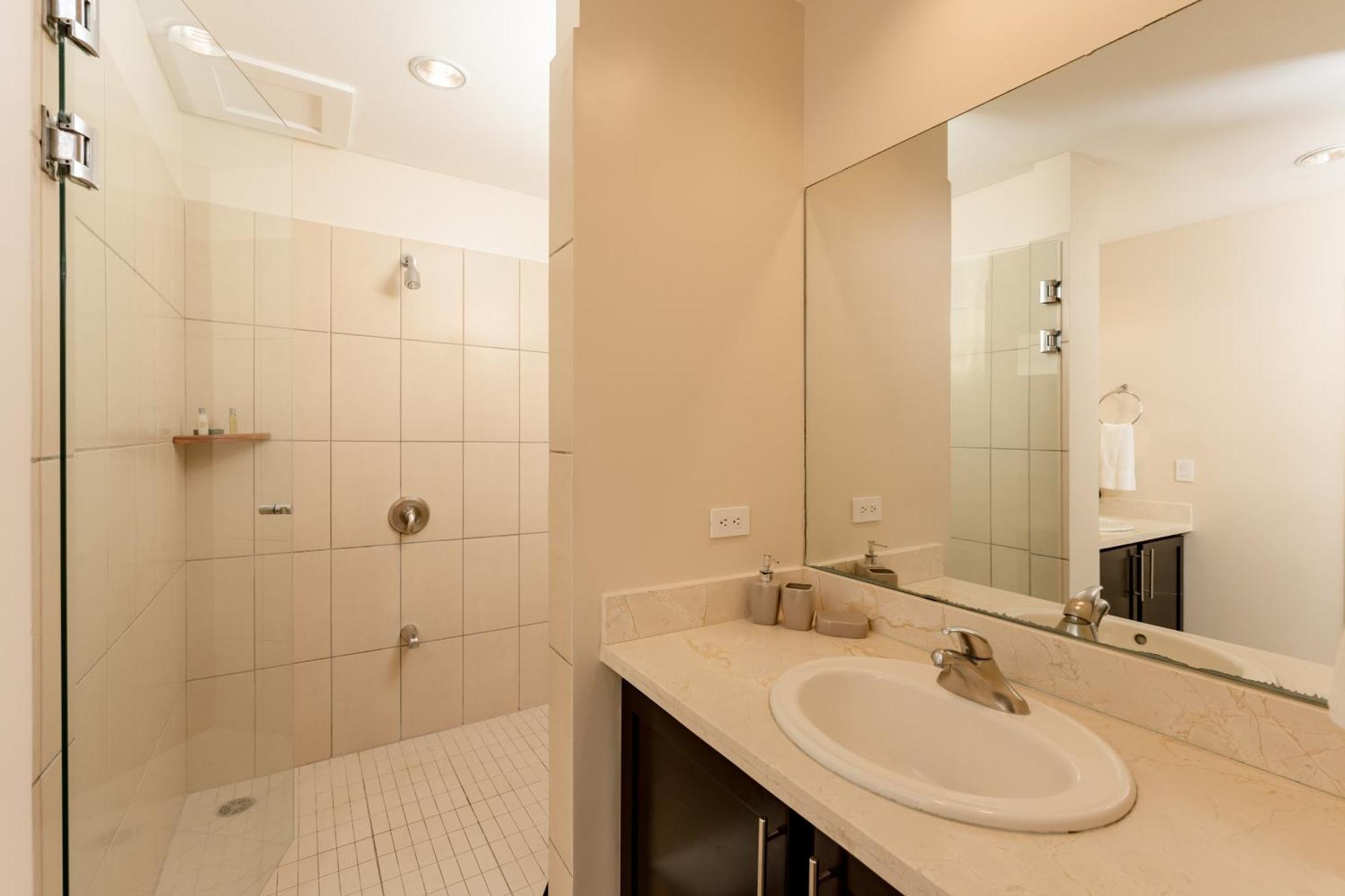 Coco Breeze Private Residence Bagian luar foto